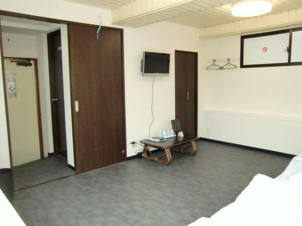 Economy Hotel Hoteiya طوكيو المظهر الخارجي الصورة